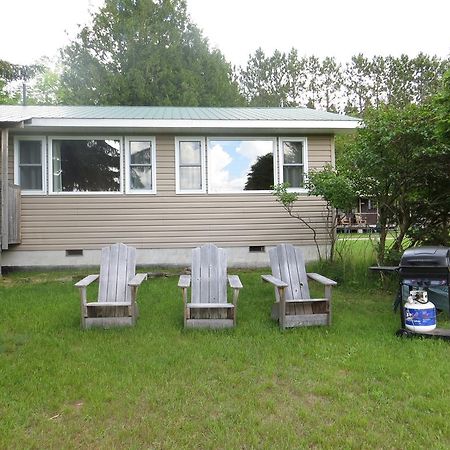 Bondi Village Cottage Resort Lake of Bays מראה חיצוני תמונה