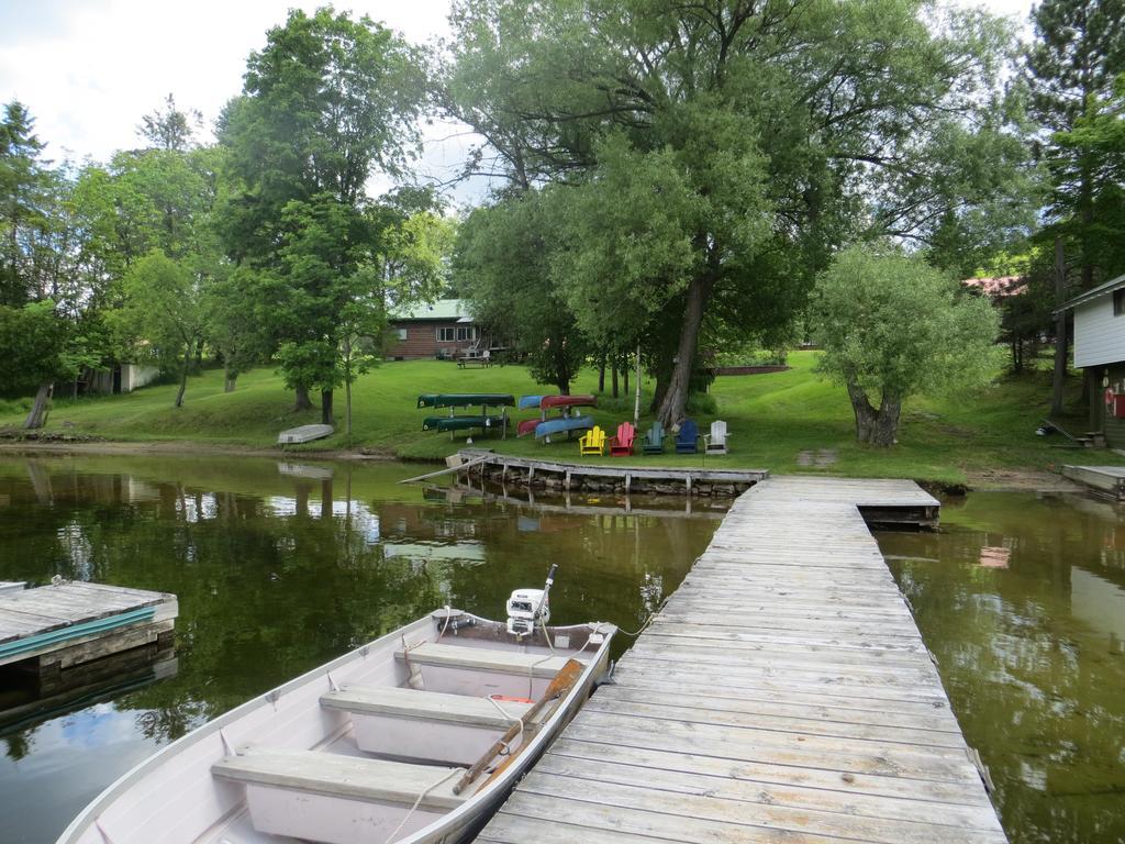 Bondi Village Cottage Resort Lake of Bays מראה חיצוני תמונה