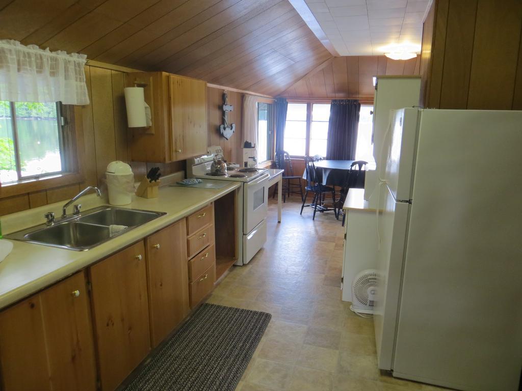 Bondi Village Cottage Resort Lake of Bays מראה חיצוני תמונה