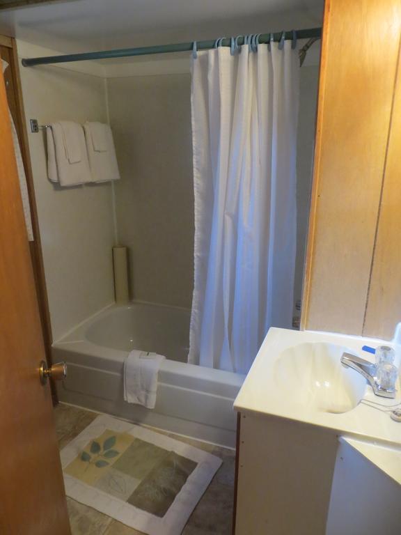 Bondi Village Cottage Resort Lake of Bays מראה חיצוני תמונה