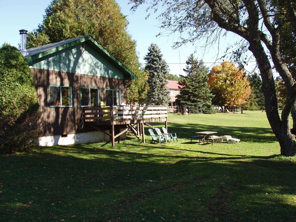 Bondi Village Cottage Resort Lake of Bays מראה חיצוני תמונה
