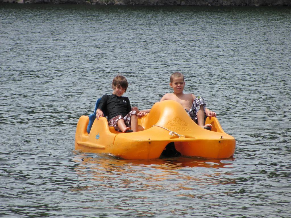 Bondi Village Cottage Resort Lake of Bays מראה חיצוני תמונה
