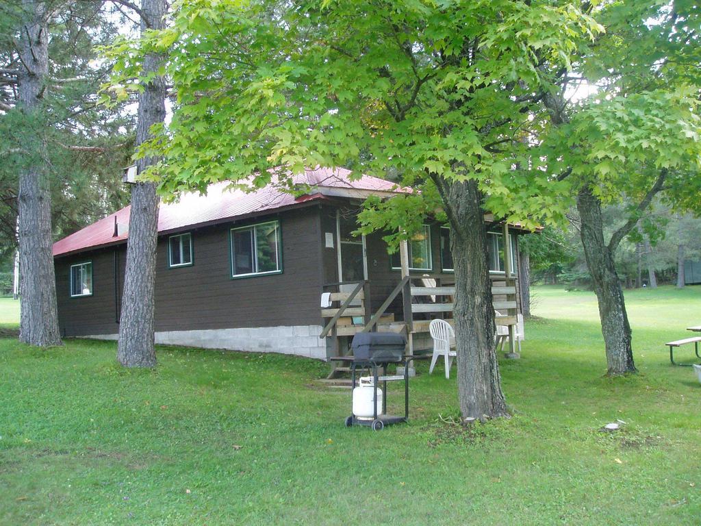 Bondi Village Cottage Resort Lake of Bays מראה חיצוני תמונה